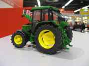 JD 6400 Schuco