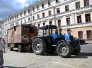 Tractor Belarus-1221